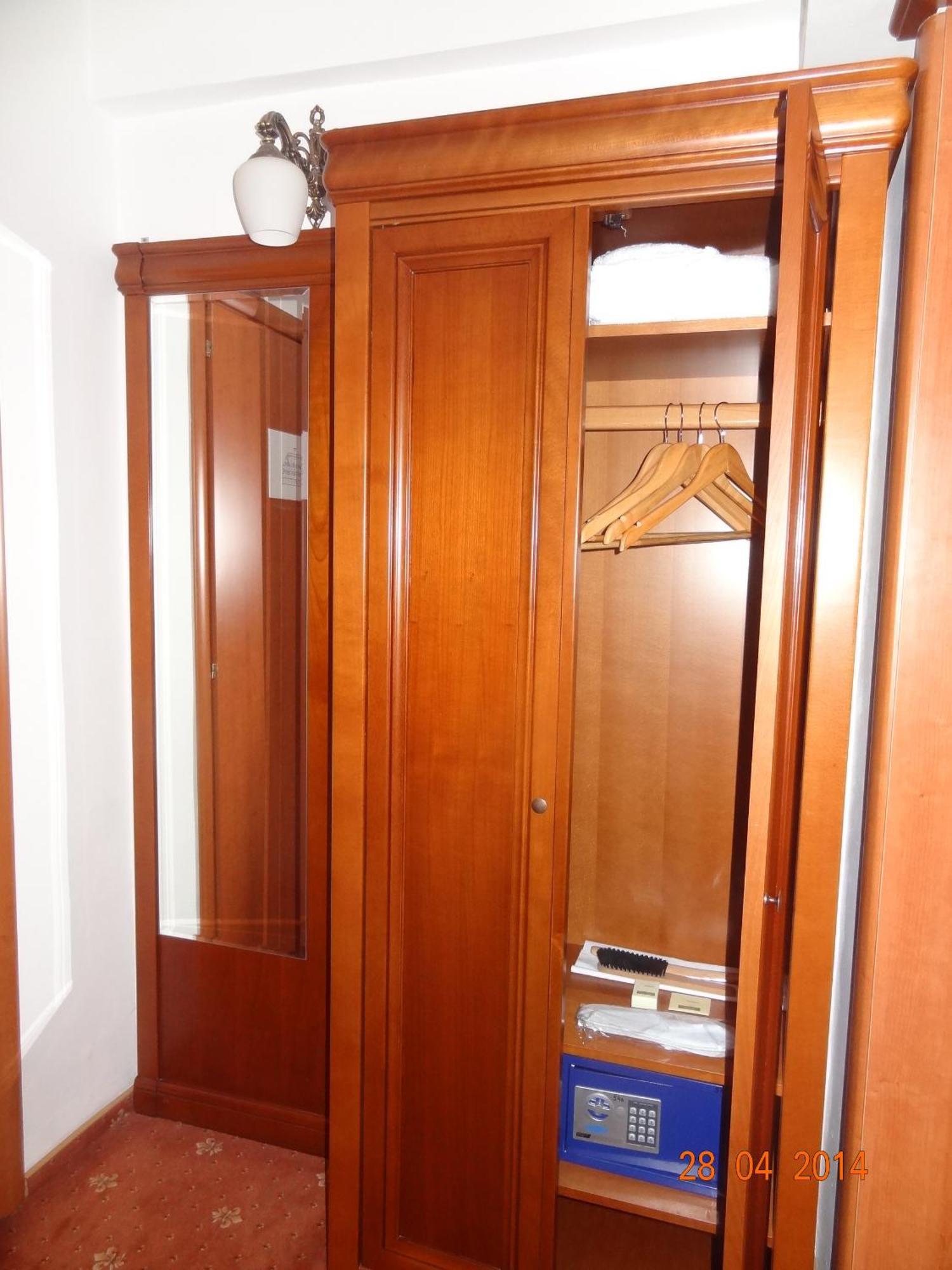 Hotel Emma West Craiova Habitación foto